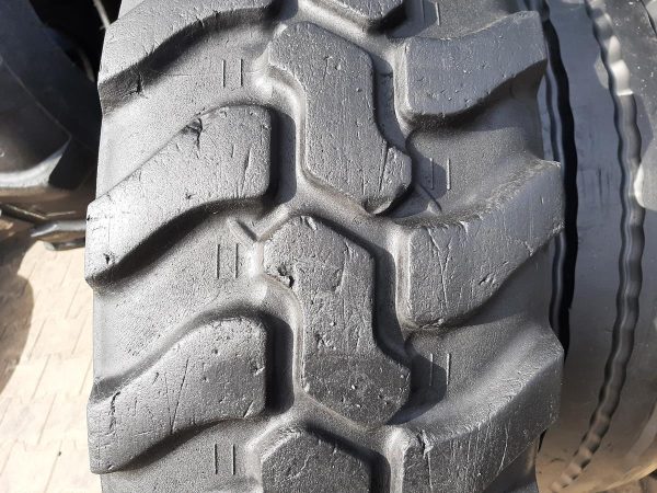 Opona używana przemysłowa 335/80R20 DULOP SP T9; 500zł W4531 - obrazek 4