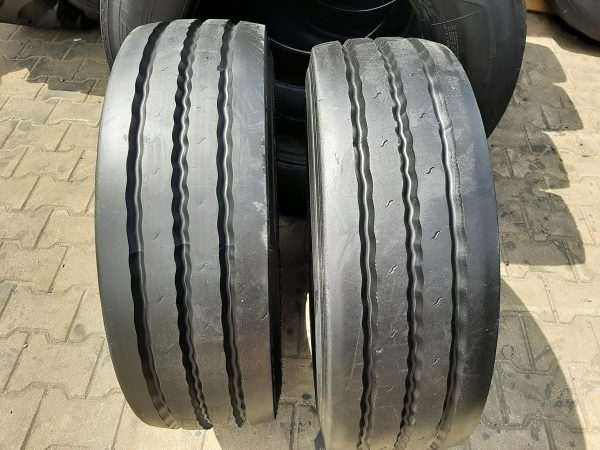 2x Opona używana ciężarowa 245/70R17.5 MICHELIN XMULTI T 200zł C2539