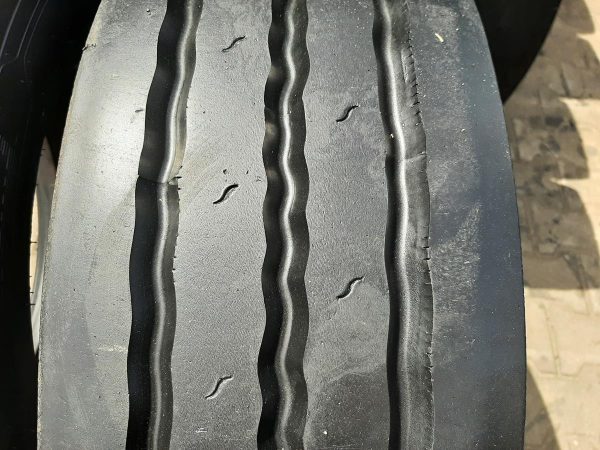 2x Opona używana ciężarowa 245/70R17.5 MICHELIN XMULTI T 200zł C2539 - obrazek 4
