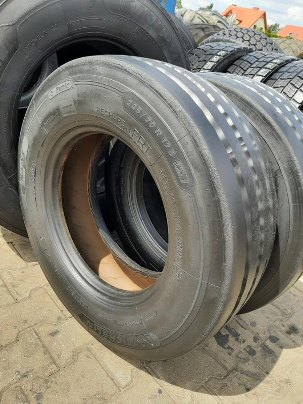 2x Opona używana ciężarowa 245/70R17.5 MICHELIN XMULTI T 200zł C2539 - obrazek 2