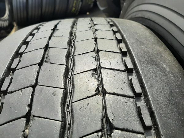 Opona używana ciężarowa 315/70R22.5 MICHELIN XMULTI Z 500zł C2540 - obrazek 6