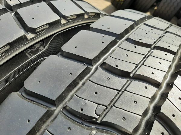 4x Opona używana ciężarowa 315/60R22.5 MICHELIN 300zł(szt.) C2546 - obrazek 8