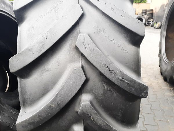 Opona używana rolnicza 520/70R34 GOODYEAR DT812; 1100zł W4532 - obrazek 4