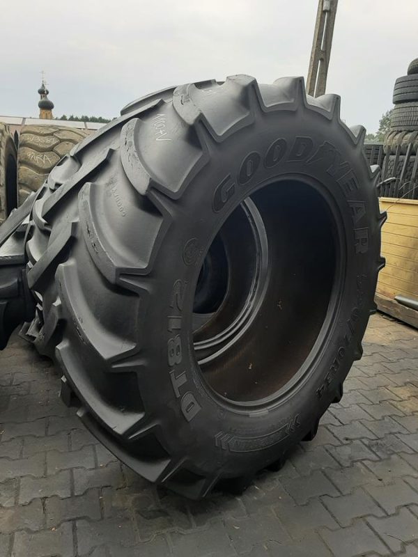 Opona używana rolnicza 520/70R34 GOODYEAR DT812; 1100zł W4532 - obrazek 2