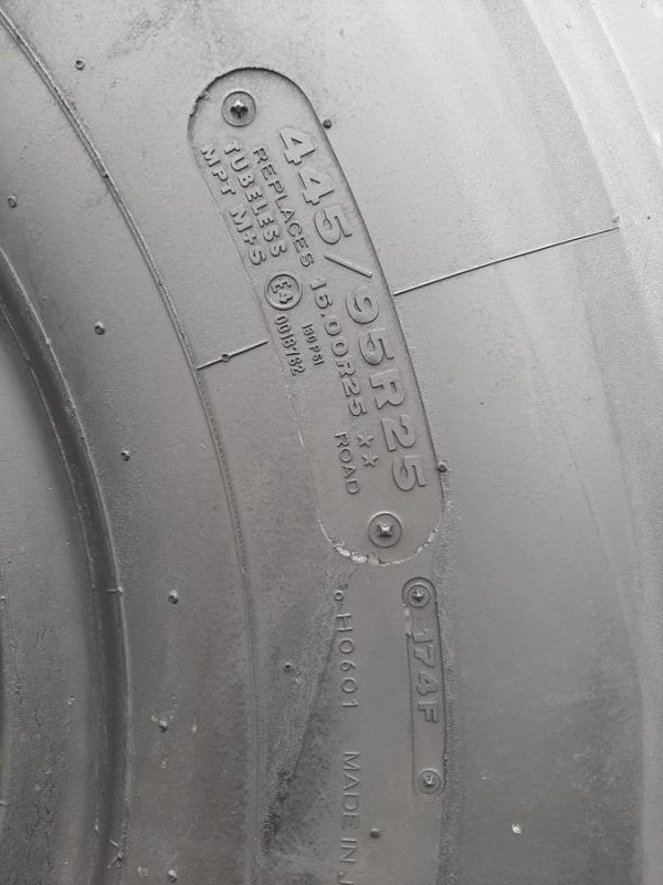 Opona używana przemysłowa 445/95R25 BRIDGESTONE VSHS 800zł W4538 - obrazek 3