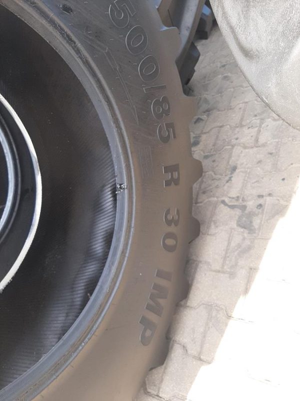 2x Opona używana rolnicza 500/85R30 CONTINENTAL SVT 1700zł W4542 - obrazek 3