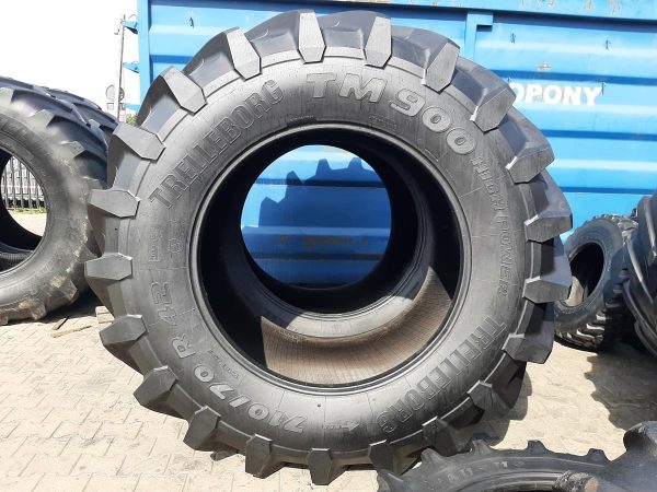 2x Opona używana rolnicza 710/70R42 TRELLEBORG TM900; 4900zł W4546 - obrazek 2