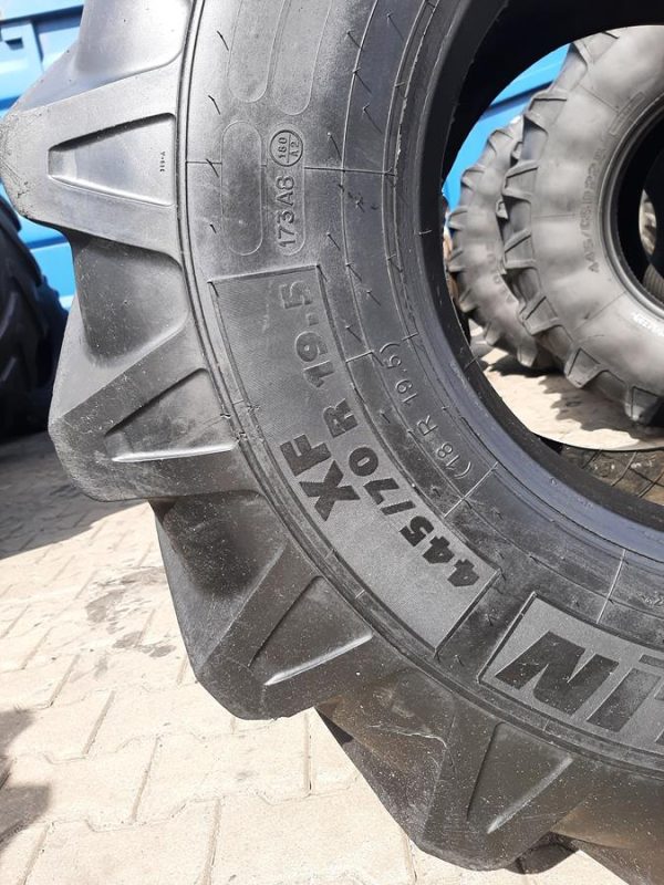 Opona używana przemysłowa 445/70R19.5 18R19.5 MICHELIN XF 1500zł W4549 - obrazek 3