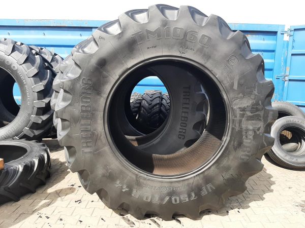 2x Opona używana rolnicza 750/70R44 TRELLEBORG TM1060; 5500zł W4552 - obrazek 3