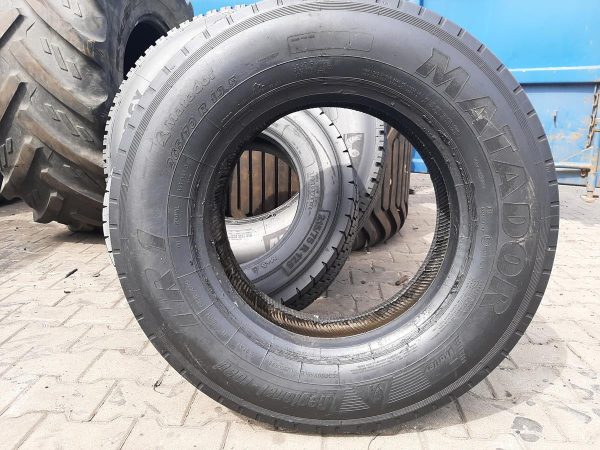 Opona używana ciężarowa 265/70R19.5 MATADOR TR1; 480zł C2552 - obrazek 2