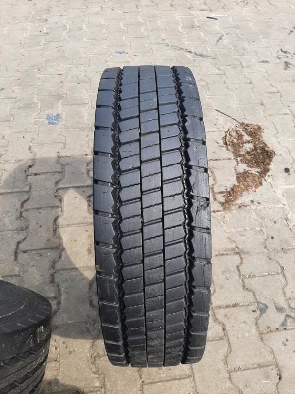 Opona używana ciężarowa 215/75R17.5 BARUM BD200 ROAD 300zł C2553