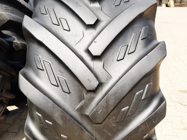 Opona używana rolnicza 600/70R28 KLEBER TOPKER 1300zł W4561 - obrazek 4