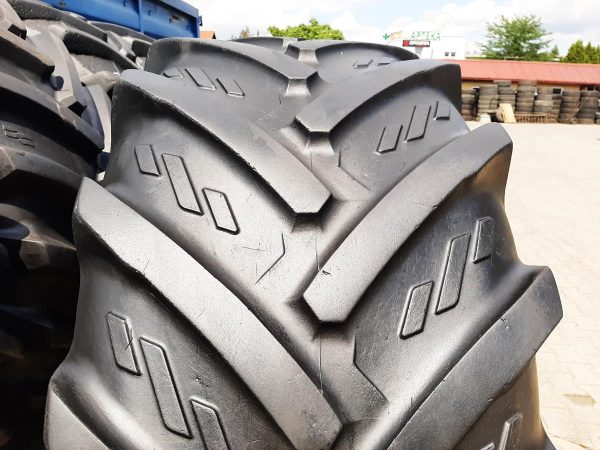 Opona używana rolnicza 600/70R28 KLEBER TOPKER 1300zł W4561 - obrazek 5