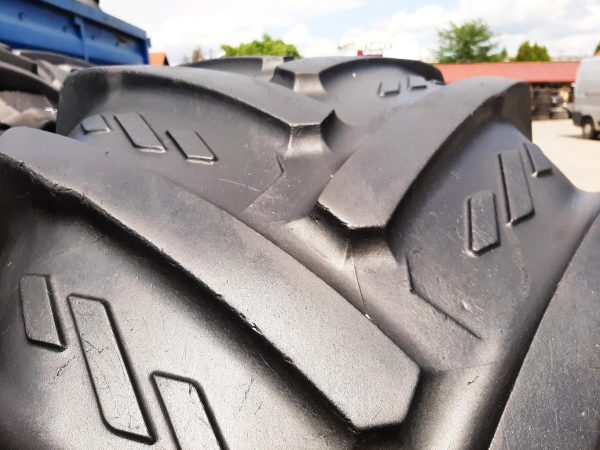 Opona używana rolnicza 600/70R28 KLEBER TOPKER 1300zł W4561 - obrazek 7