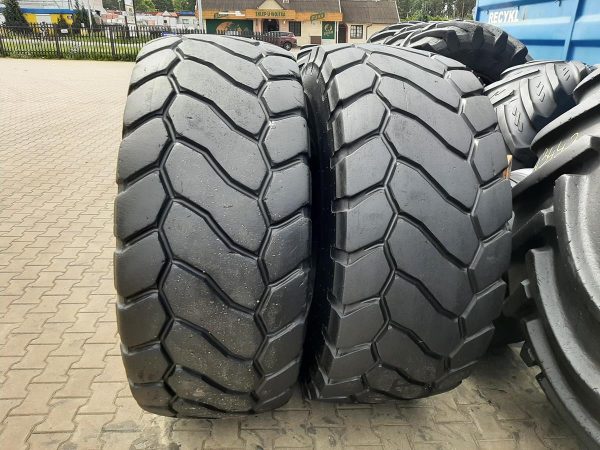 2x Opona używana przemysłowa 23.5R25 BRIDGESTONE 2300zł(szt.) W4564