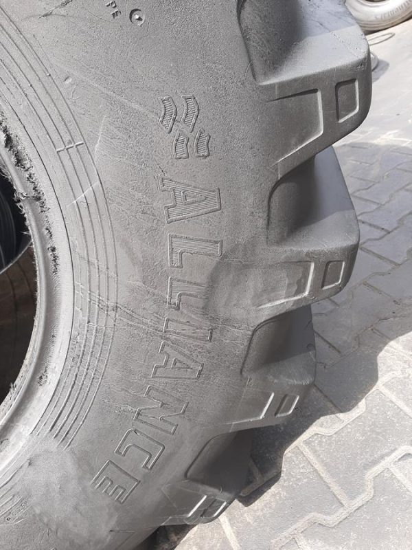 Opona używana rolnicza 750/65R26 28R26 ALLIANCE 2700zł W4565 - obrazek 8