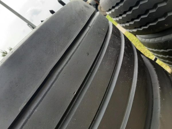 Opona używana ciężarowa 385/65R22.5 GOODYEAR FUEL MAX 250zł(szt.) C2564 - obrazek 6