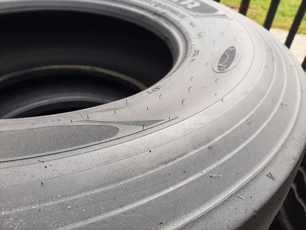 Opona używana ciężarowa 385/65R22.5 GOODYEAR FUEL MAX 250zł(szt.) C2564 - obrazek 8
