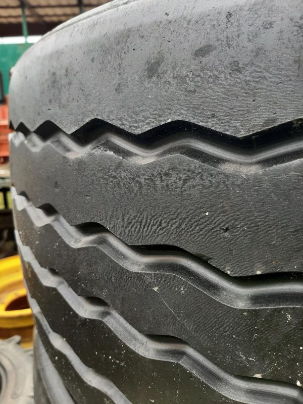 2x Opona używana ciężarowa 385/65R22.5 BRIDGESTONE DURAVIS R-TRAILER 002 250zł C2565 - obrazek 5