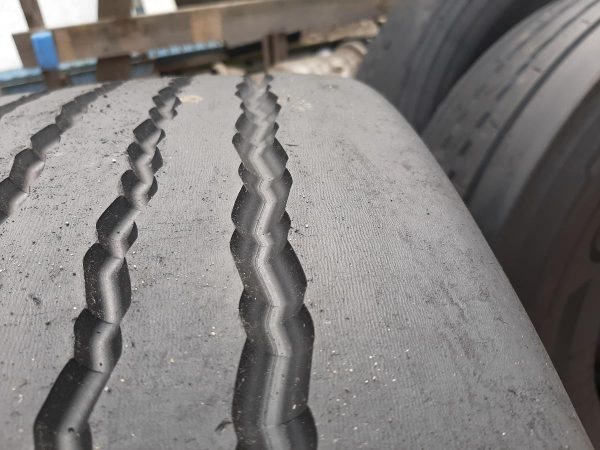 2x Opona używana ciężarowa 385/65R22.5 DAYTON D400 250zł C2567 - obrazek 7
