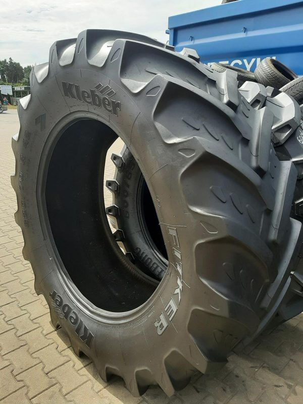 Opona używana rolnicza 620/70R42 KLEBER 1900zł W4566 - obrazek 2