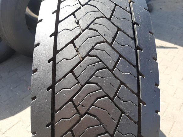 Opona używana ciężarowa 315/80R22.5 GOODYEAR K MAX D GEN-2; 600zł C2570 - obrazek 5
