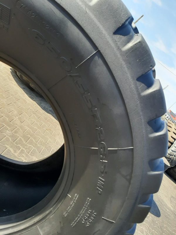 Opona używana rolnicza 650/55R26.5 MAXAM MS96R FLOTXTRA 1600zł W4575 - obrazek 3