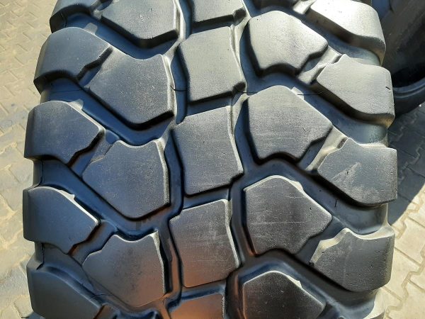 2x Opona używana rolnicza 560/60R22.5 MAXAM MS961;1300zł W4576 - obrazek 5