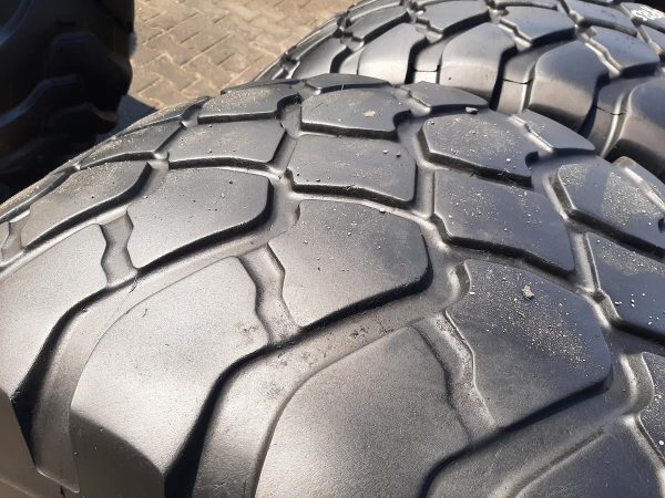 2x Opona używana rolnicza 560/60R22.5 MAXAM MS961;1300zł W4576 - obrazek 7