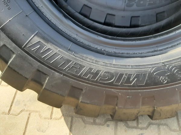4x Opona używana przemysłowa 12.00R24 MICHELIN X MINED 2 1900zł W4581 - obrazek 10
