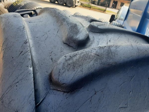 Opona używana rolnicza 750/65R26 BRIDGESTONE VT COMBINE 1800zł W4583 - obrazek 6