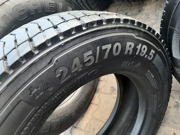 Opona używana ciężarowa 245/70R19.5 CONTINENTAL ONTI HYBRID HD3 400zł C2572 - obrazek 3
