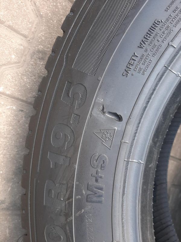 Opona używana ciężarowa 245/70R19.5 CONTINENTAL ONTI HYBRID HD3 400zł C2572 - obrazek 8