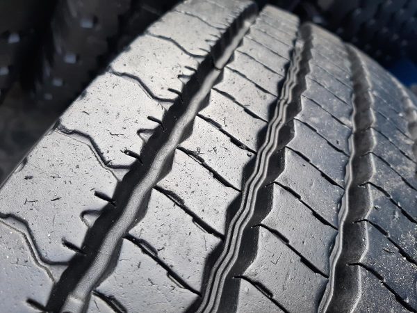 Opona używana ciężarowa 225/75R17.5 BFGOODRICH ROUTE CONTROL 380zł C2573 - obrazek 4