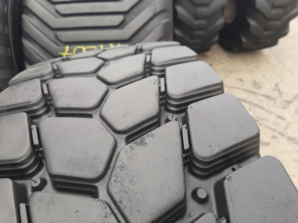 Opona używana ciężarowa 315/80R22.5 PIRELLI TG 01; 800zł C2576 - obrazek 8