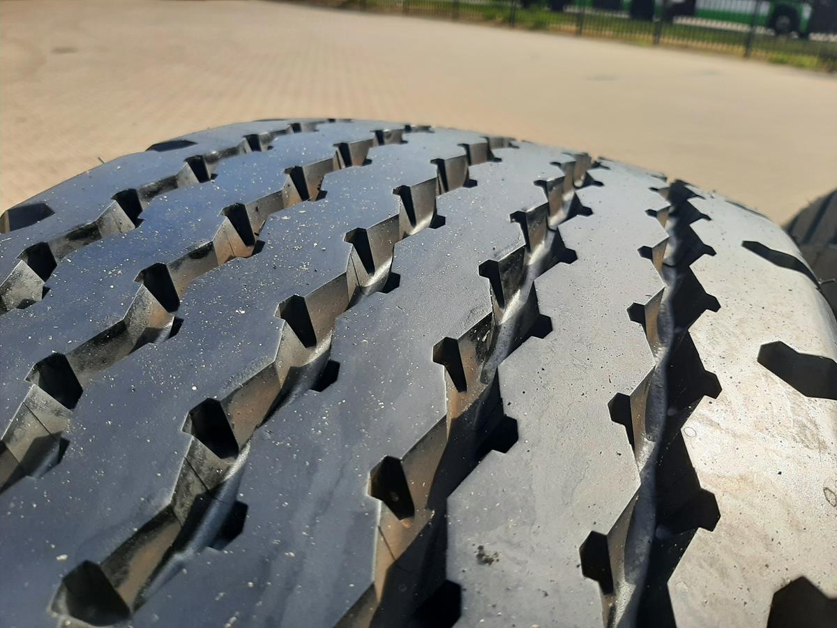 2x Opona używana przemysłowa 14.00R20 MICHELIN G-20 XZA4; 1200zł W4589 - obrazek 7