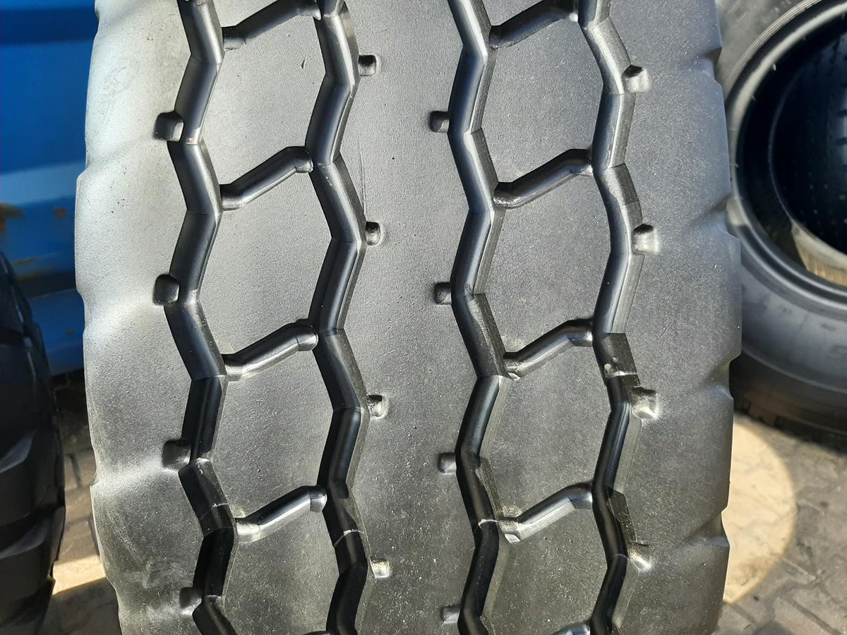 Opona używana przemysłowa 445/80R25 MICHELIN XGC 1200zł W4590 - obrazek 4