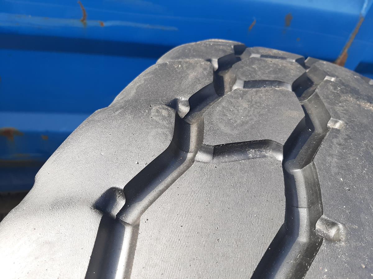 Opona używana przemysłowa 445/80R25 MICHELIN XGC 1200zł W4590 - obrazek 7