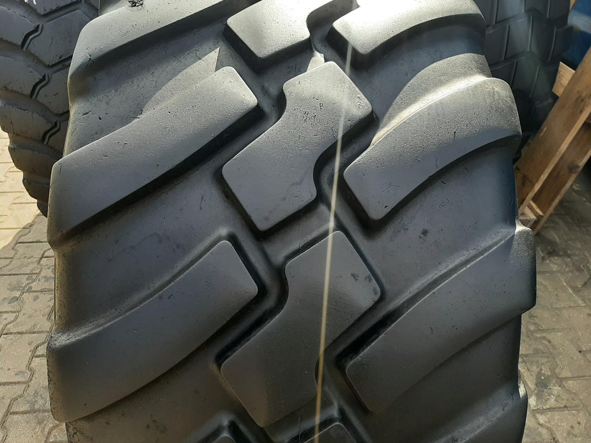 Opona używana 560/60R22.5; 550/60R22.5 BKT FLOTATION FL730 PLUS 1300zł W4594 - obrazek 4