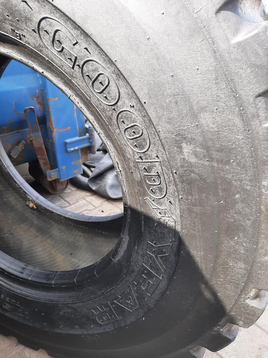 Opona używana przemysłowa 17.5R25 GOODYEAR RT-38 1400zł W4595 - obrazek 12