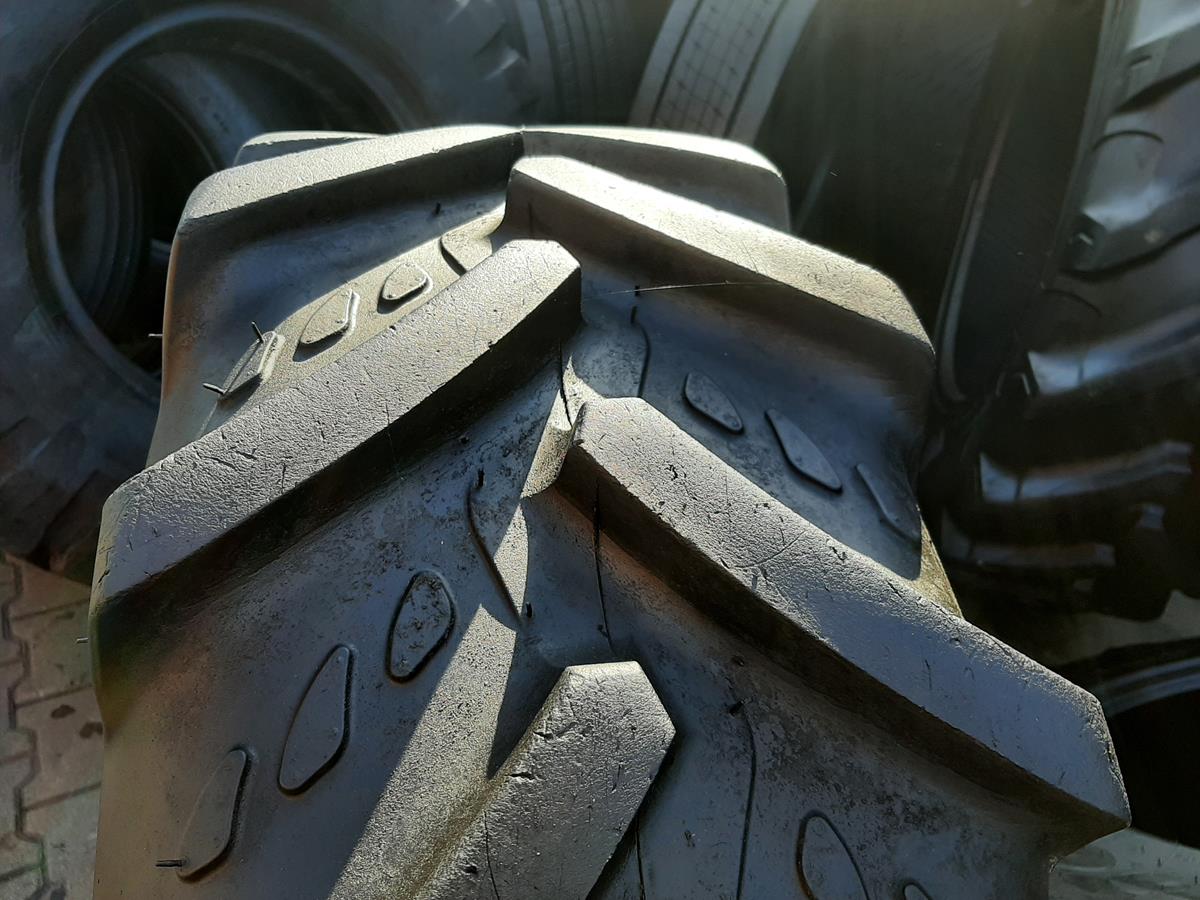 2x Opona używana rolnicza 340/85R24 13.6R24 KLEBER TRAKER 1000zł W4597 - obrazek 6