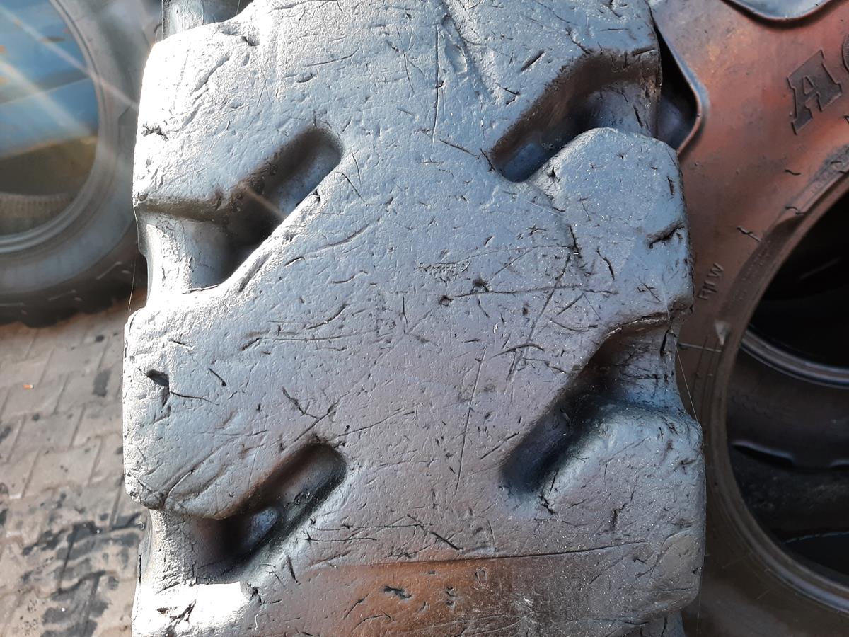 Opona używana przemysłowa 12.00R24 MICHELIN X MINED 2 1800zł W4598 - obrazek 4