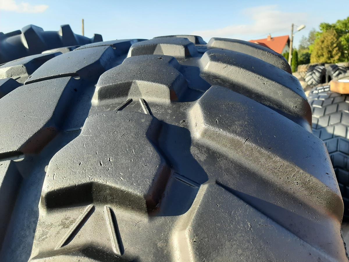 Opona używana rolnicza 750/60R30.5 MICHELIN CARGO XBIB 3800zł W4602 - obrazek 5