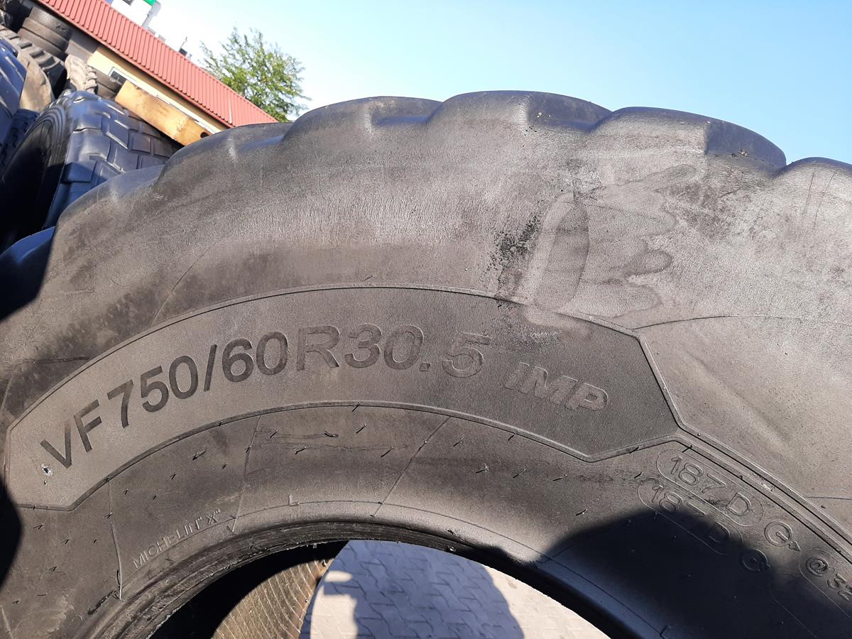 Opona używana rolnicza 750/60R30.5 MICHELIN CARGO XBIB 3800zł W4602 - obrazek 7