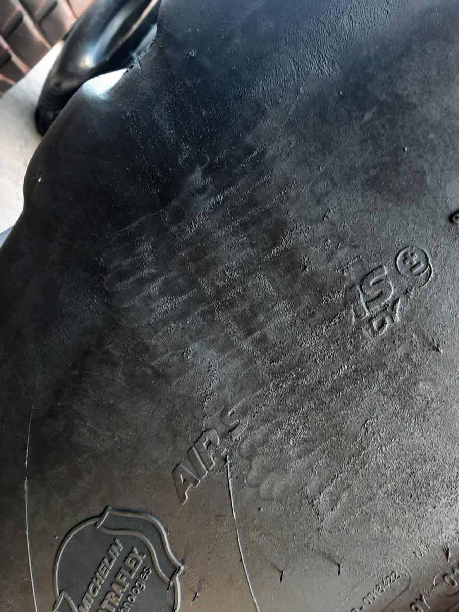 Opona używana rolnicza 750/60R30.5 MICHELIN CARGO XBIB 3800zł W4602 - obrazek 13