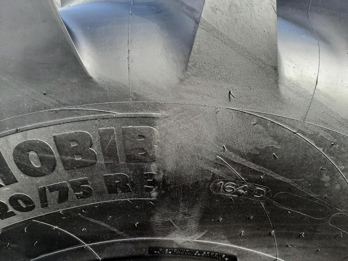 Opona używana rolnicza 620/75R30 MICHELIN AXIOBIB 3500zł W4608 - obrazek 7