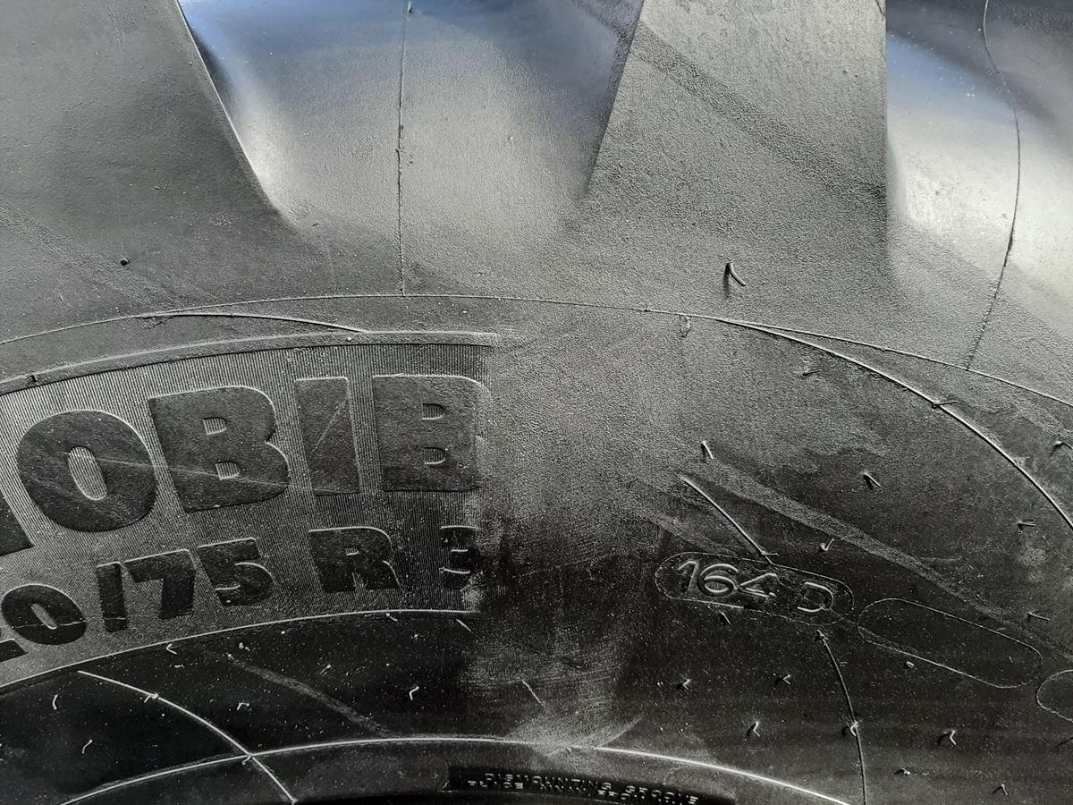 Opona używana rolnicza 620/75R30 MICHELIN AXIOBIB 3500zł W4608 - obrazek 8