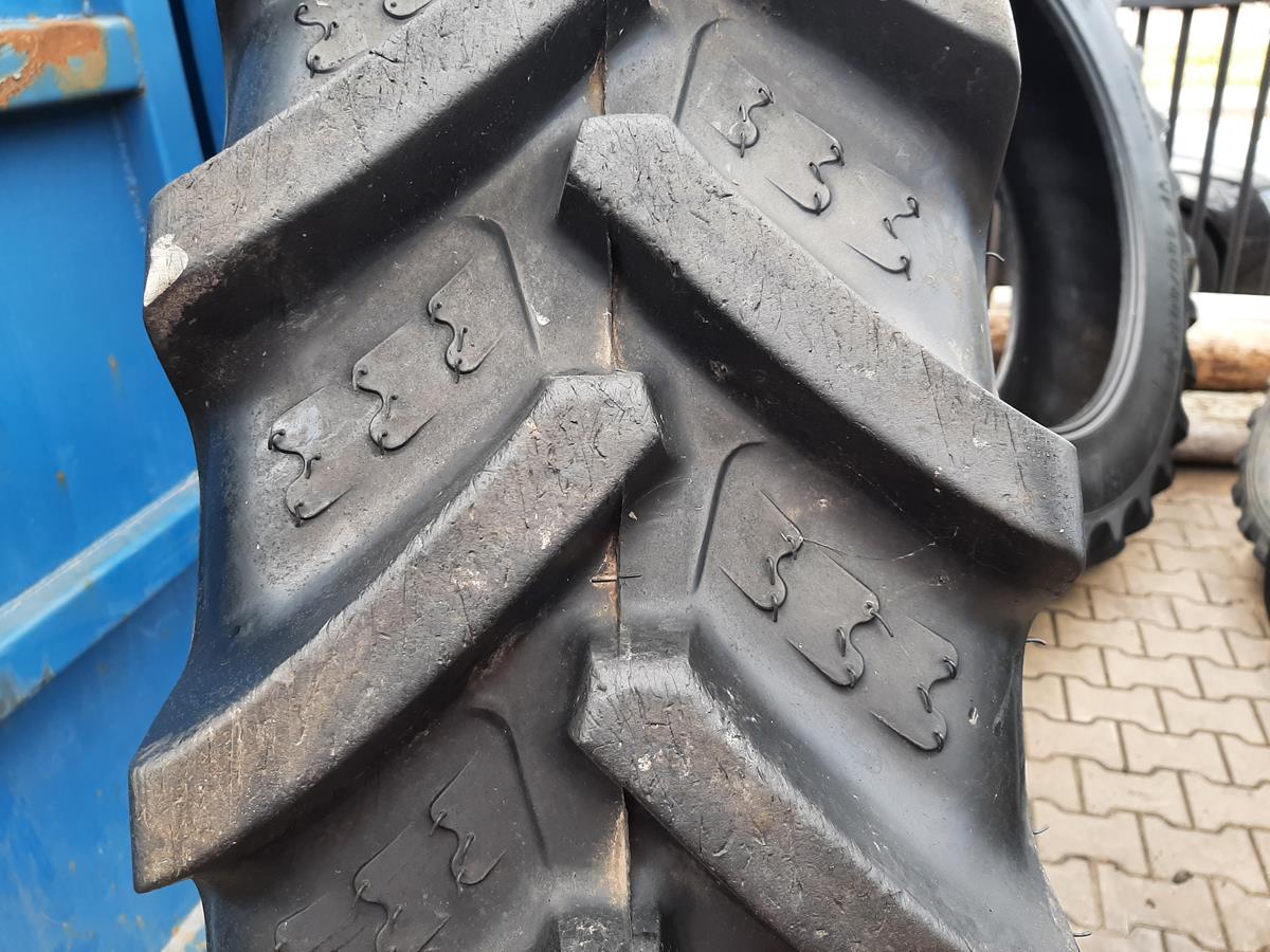 Opona używana rolnicza 320/90R50 12.4R50 BKT AGRIMAX RT945; 1900zł W4612 - obrazek 5