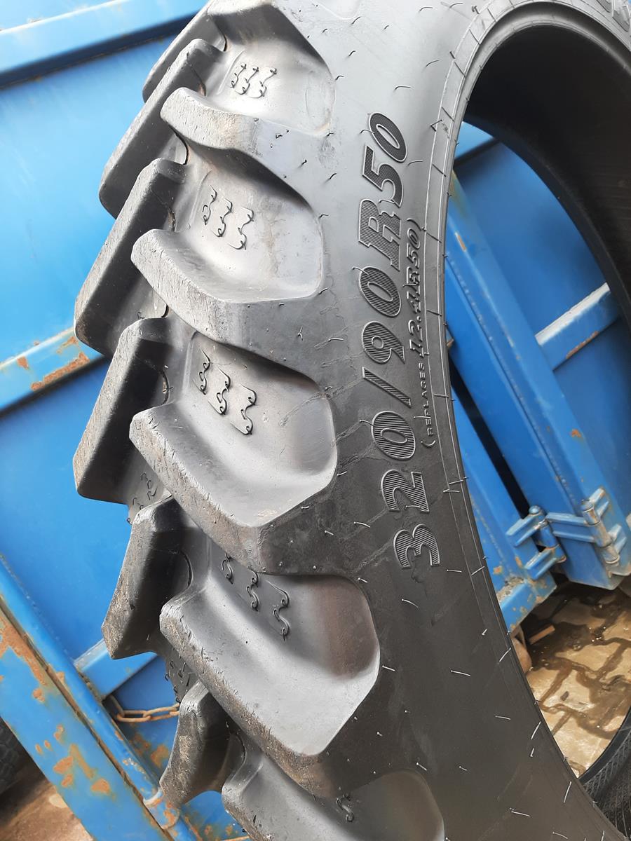 Opona używana rolnicza 320/90R50 12.4R50 BKT AGRIMAX RT945; 1900zł W4612 - obrazek 4