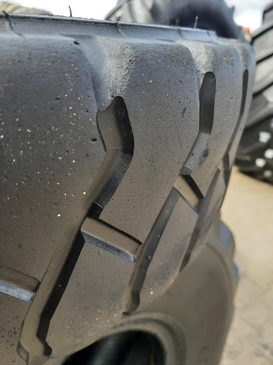 Opona używana przemysłowa 6.50-10 CONTINNTAL INDUSTRIAL EXTRA DEEP IC40 100zł W4616 - obrazek 6